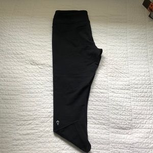 Ivivva Black Leggings Size 14